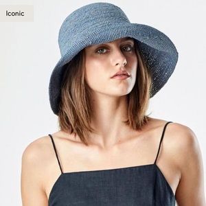 Helen Kaminski Provence 10 Rollable & Packable Hat